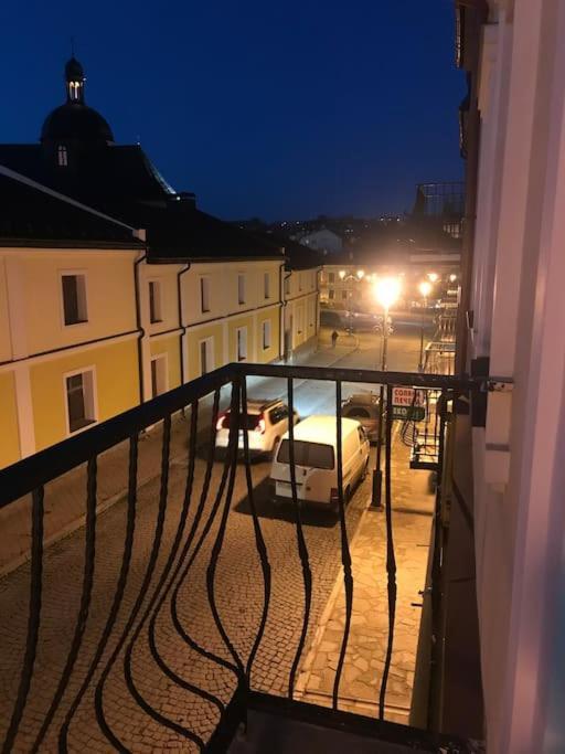 Apartment On Zarwanska Street Камианец-Подилский Екстериор снимка